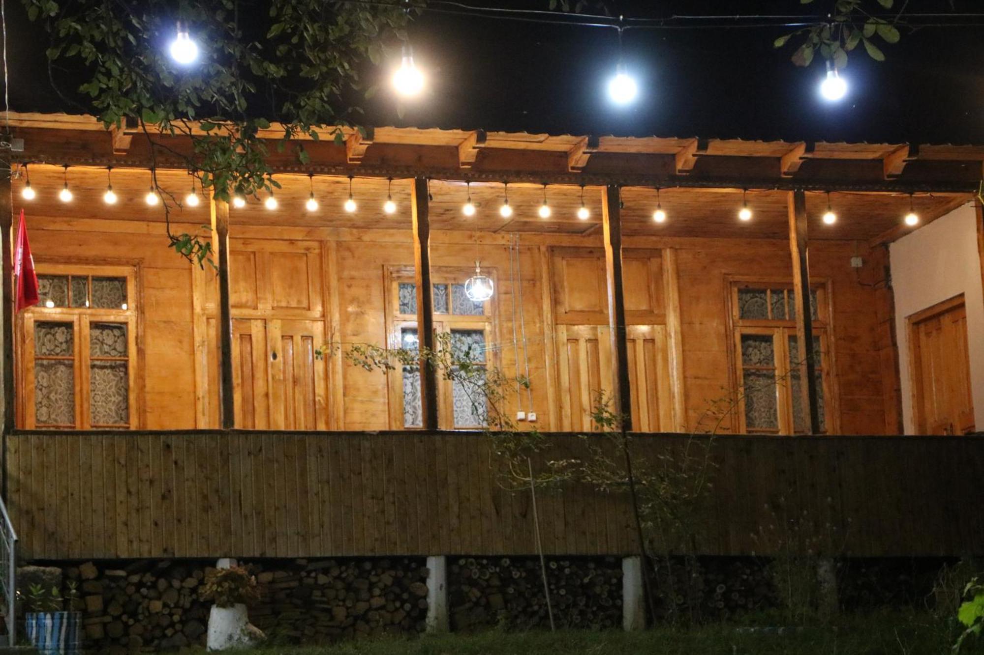 Kipiani Guest House Ყიფიანის Სახლი Khvanchkara Dış mekan fotoğraf
